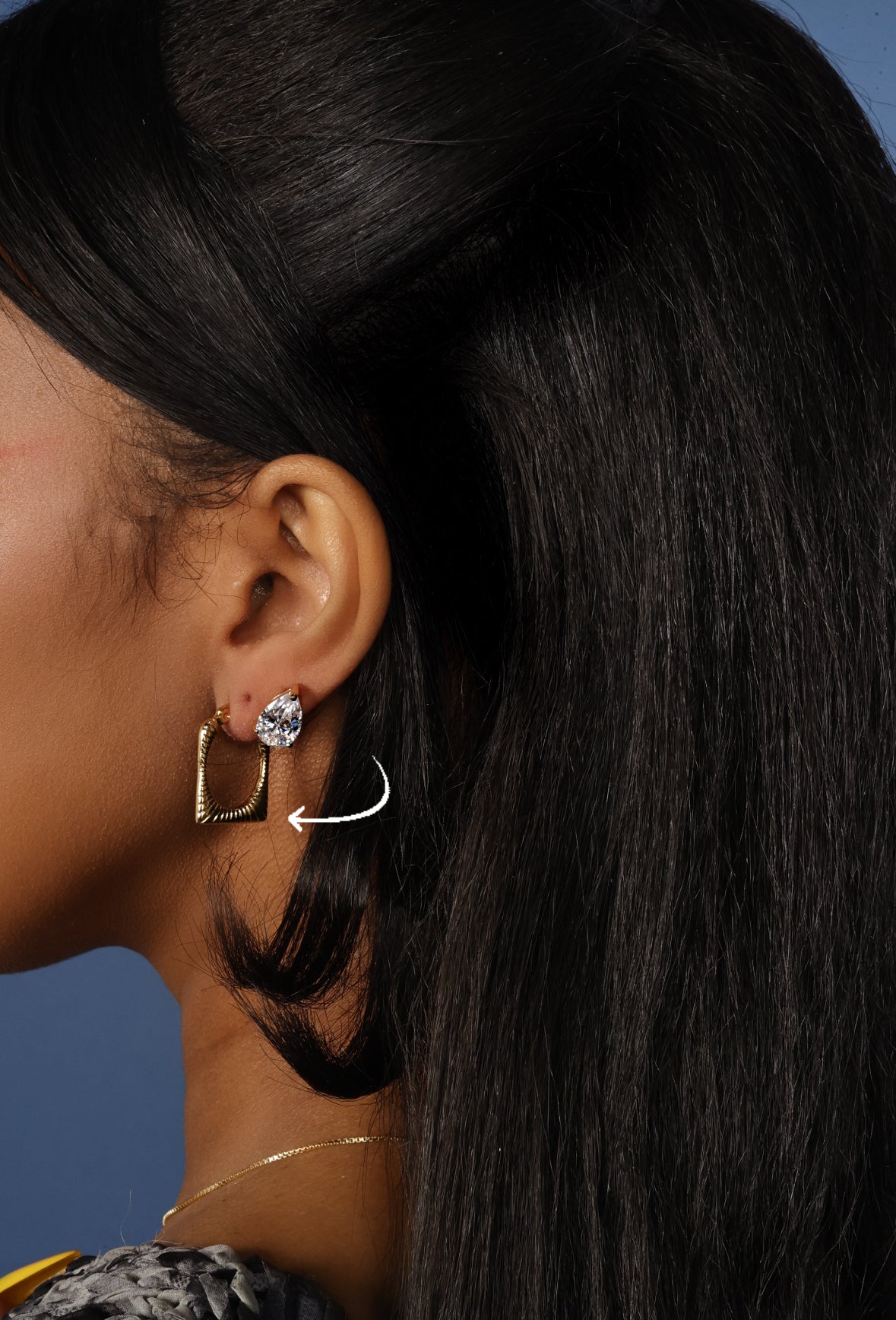 ESSENTIAL 004 HOOPS