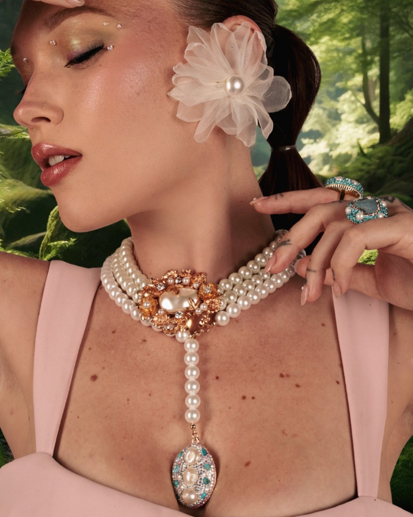 PERLA ETERI NECKLACE