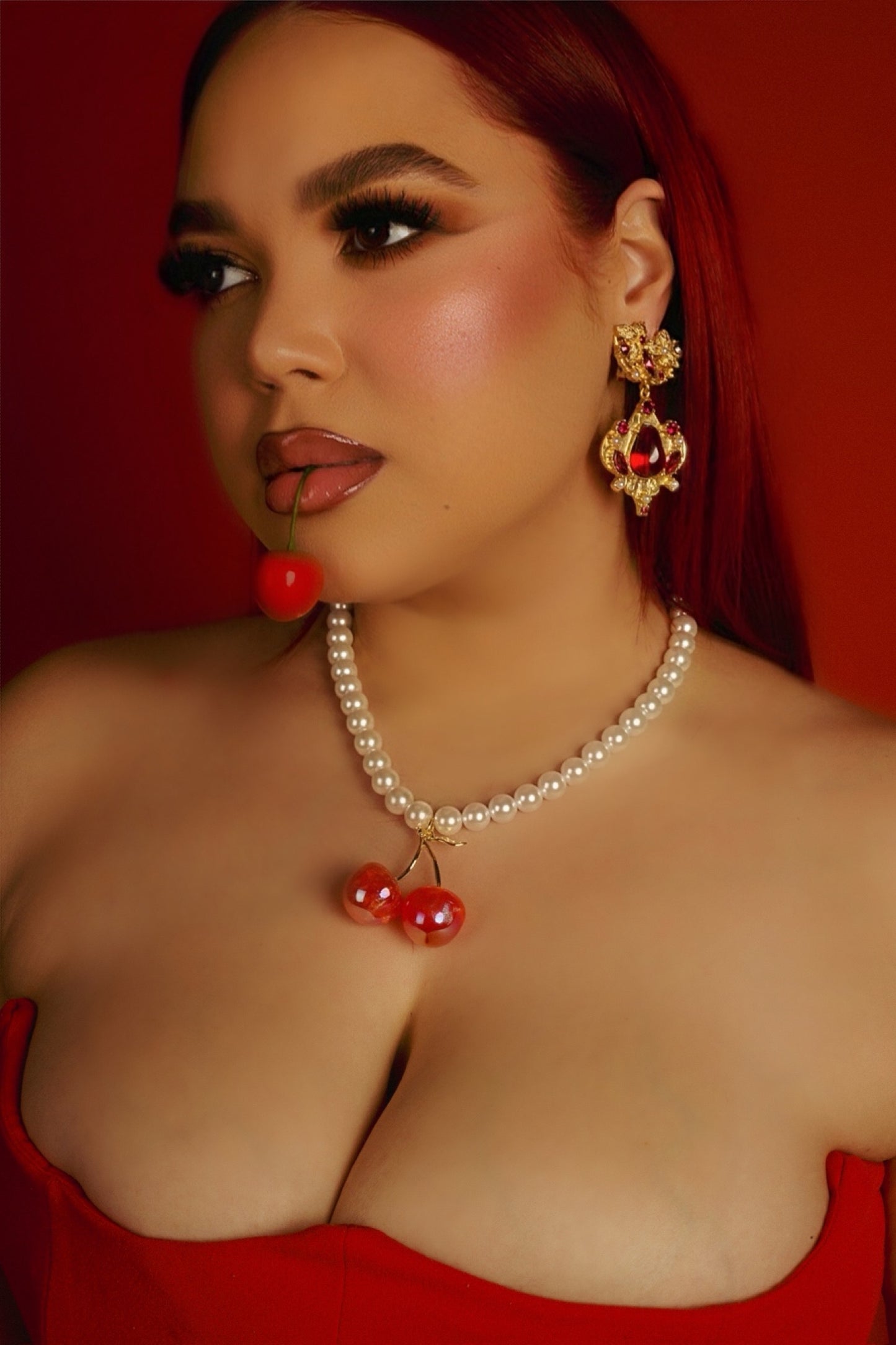 LOLITA IRIDESCENT CHERRY NECKLACE