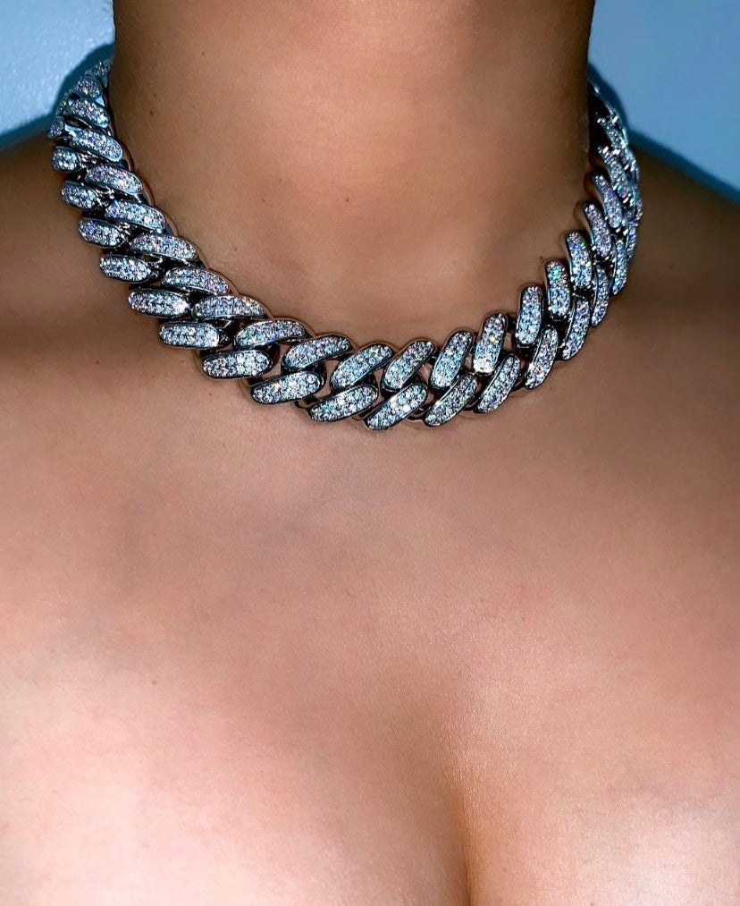 HOT GIRL CUBAN LINK NECKLACE
