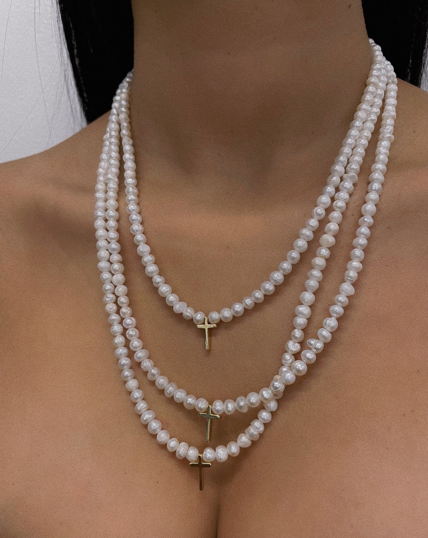 MINI PEARL CROSS NECKLACE