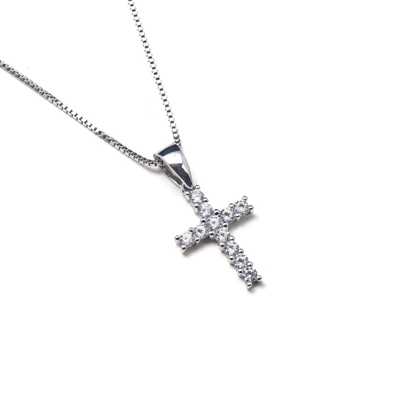 SILVER CRUZ NECKLACE
