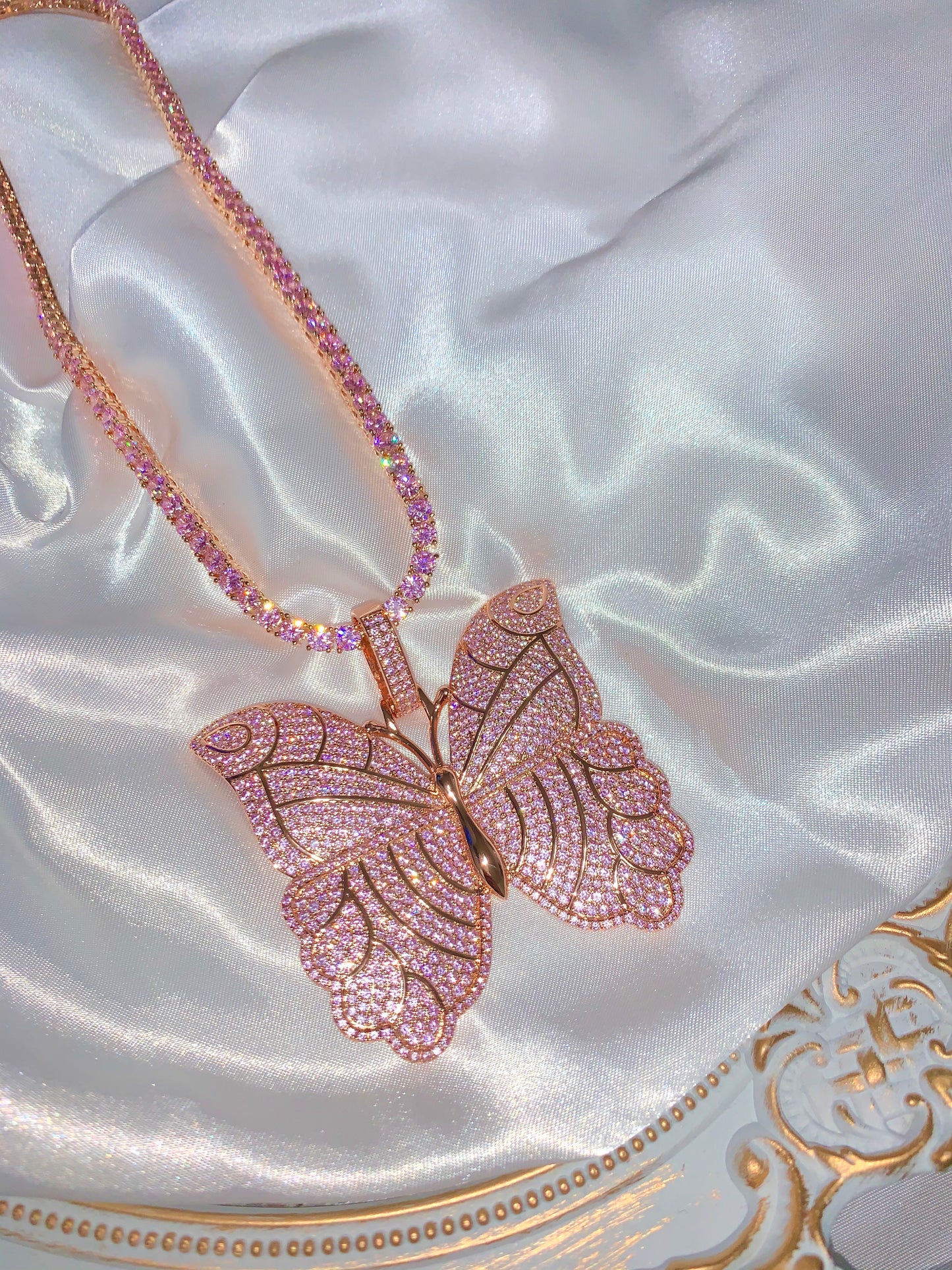 MYKONOS BUTTERFLY NECKLACE