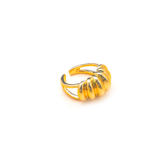 GOLD CROISSANT RING