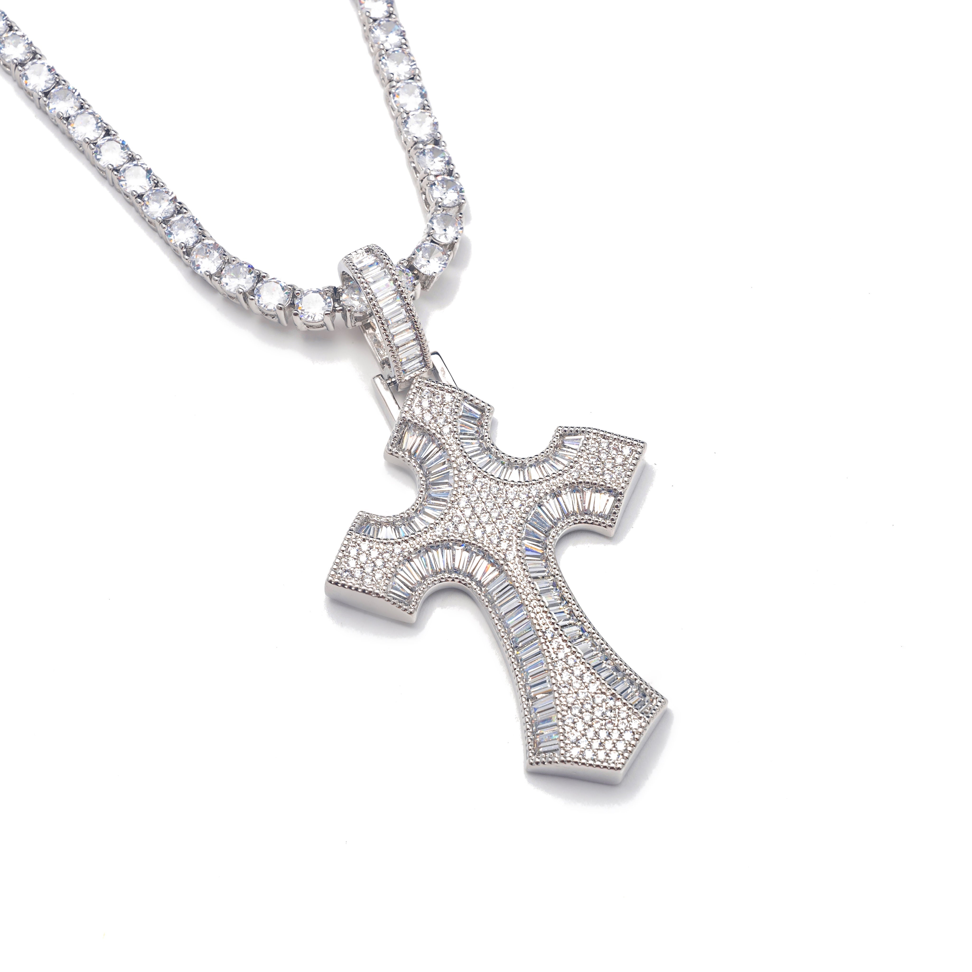 SILVER GOTHIC CROSS NECKLACE – ByLolita