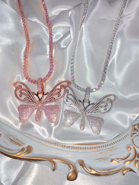 STASSI BUTTERFLY NECKLACE