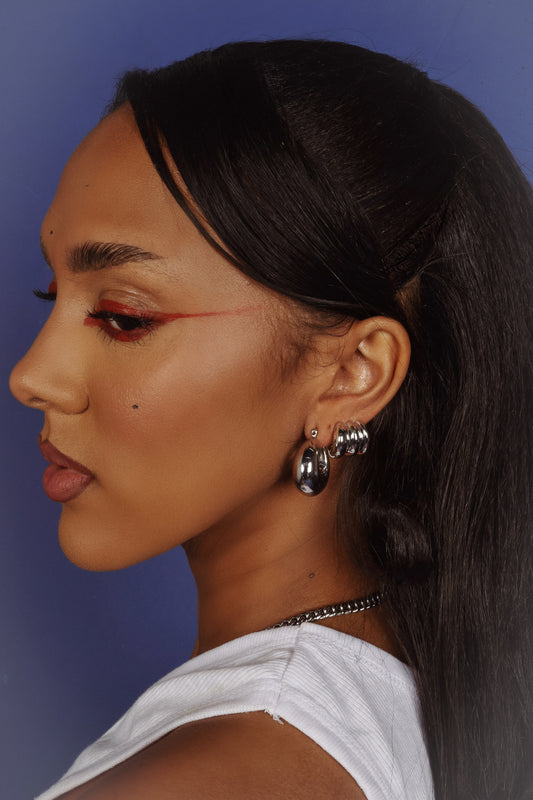 LOLITA 001 SILVER HOOPS