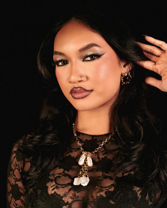 DRIPPING PEARLS III NECKLACE
