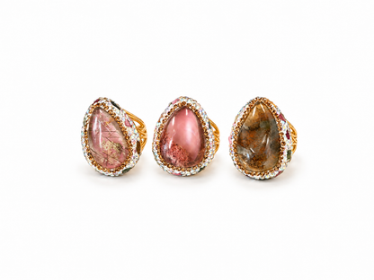 TEARDROP BLUSH RING