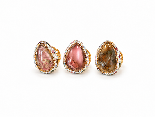 TEARDROP BLUSH RING