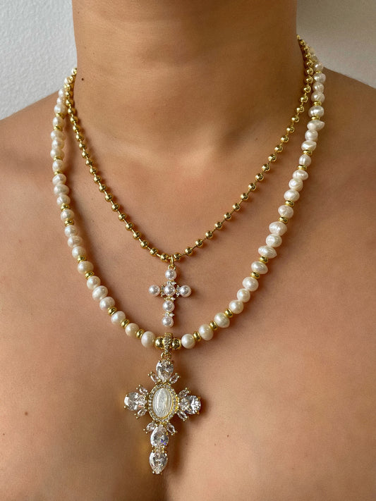GORDITA PERLA CROSS NECKLACE