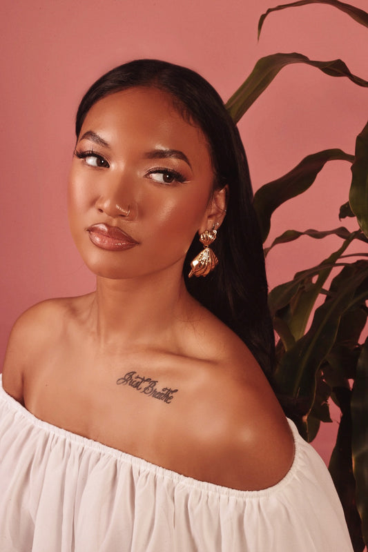 GOLDEN SHELLY EARRINGS