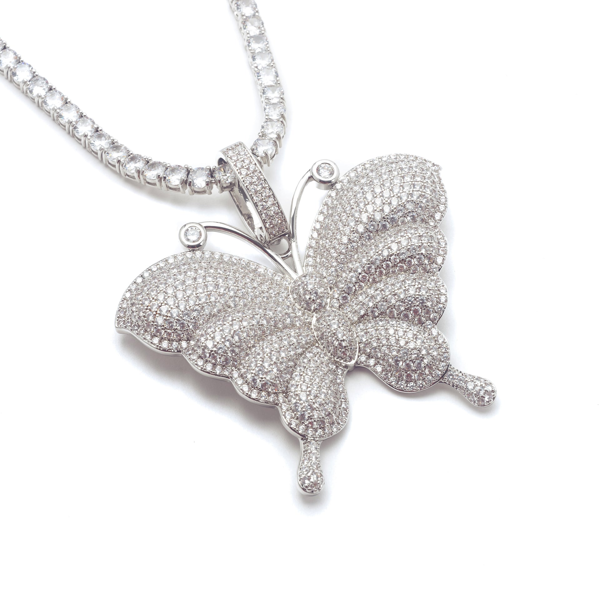 ALYSSA BUTTERFLY NECKLACE