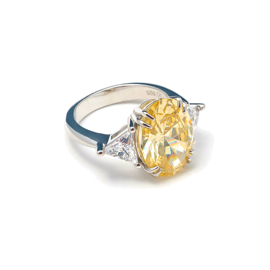 ICY STELLA RING