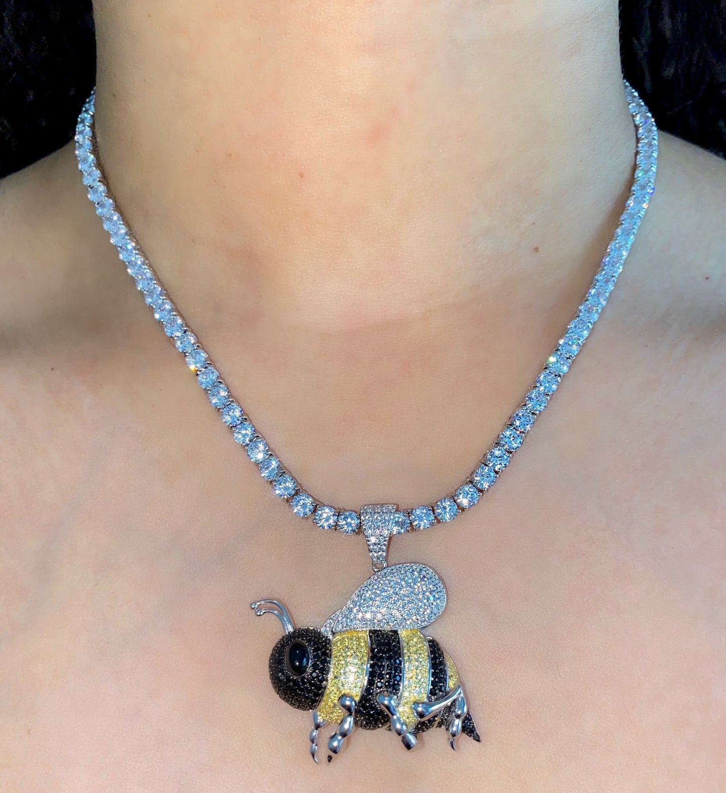 ICY BUMBLEBEE NECKLACE