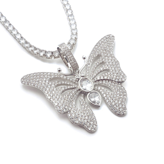 AMELIA BUTTERFLY NECKLACE